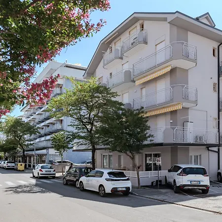 Mina Lido di Jesolo