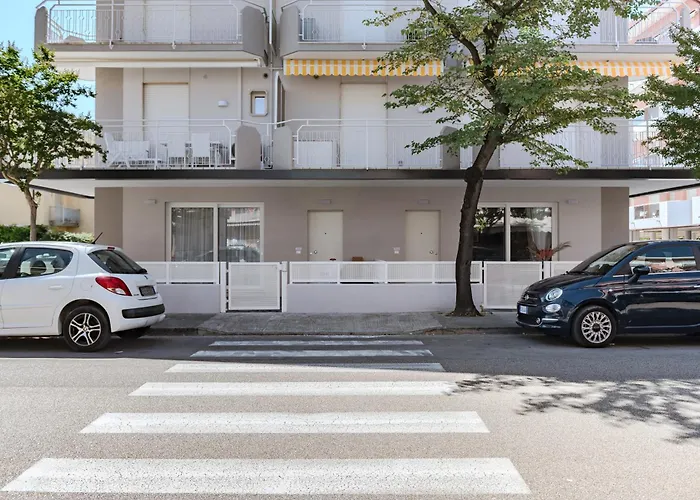 Mina * Lido di Jesolo